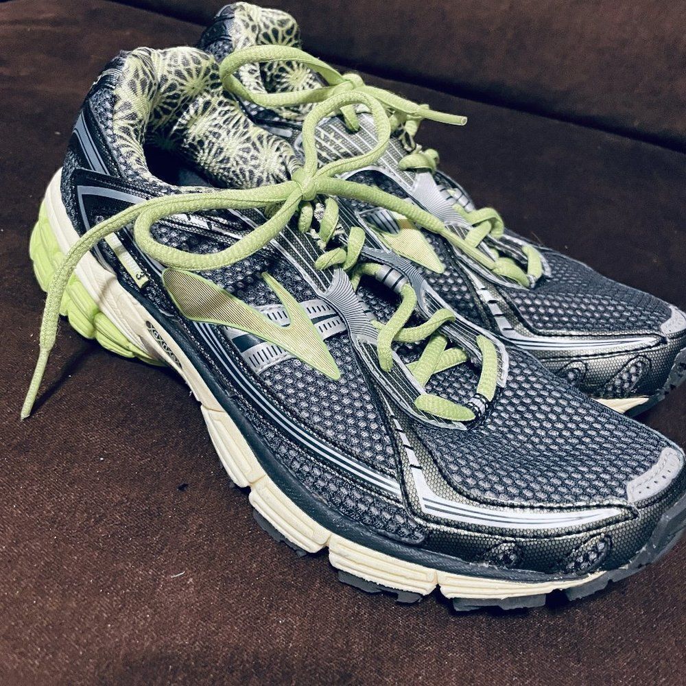 Very Good Brooks Ravenna 3 Womens Running Shoes Size 8 US 39 Medium Black Green